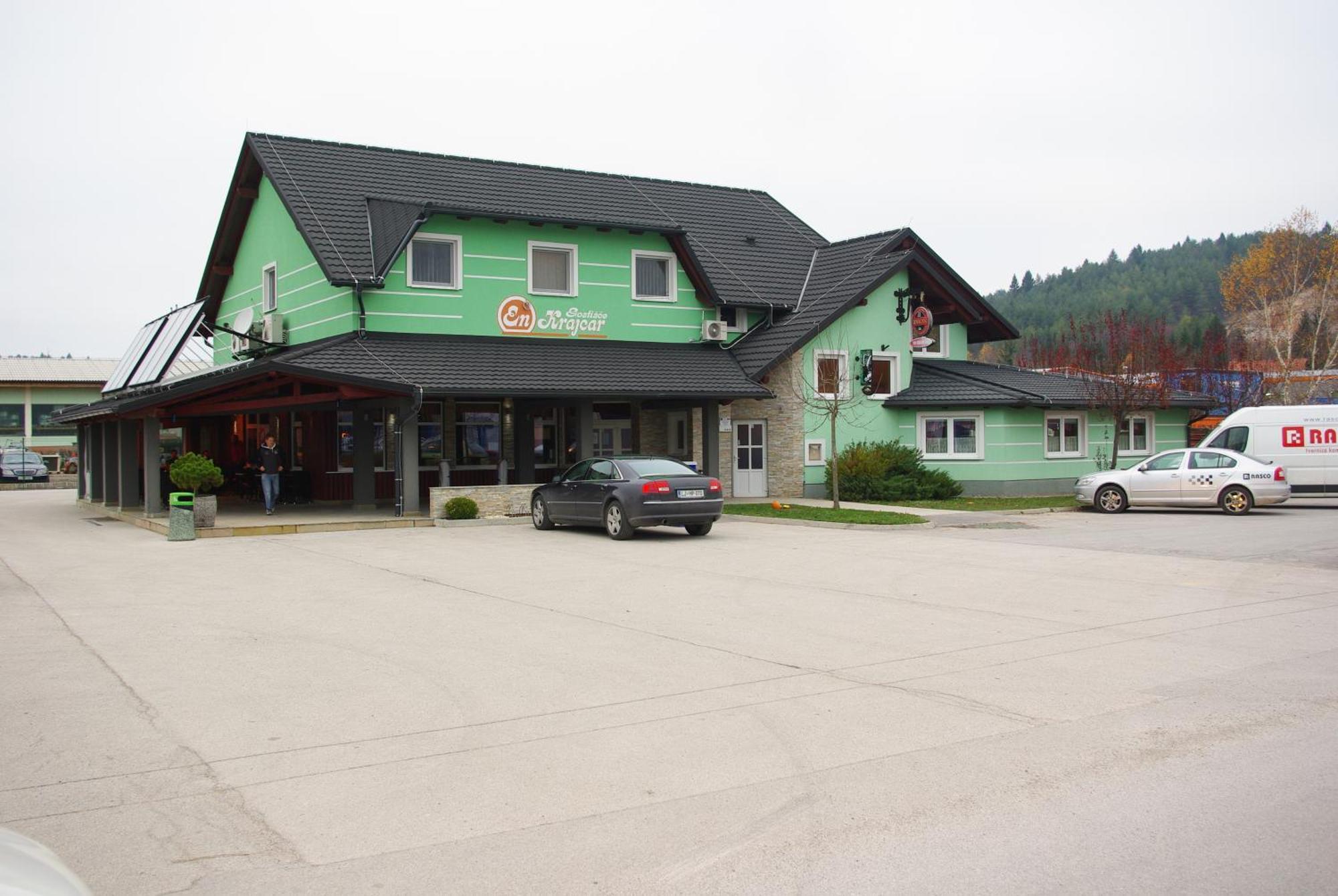 Rooms En Krajcar Cerknica Bagian luar foto