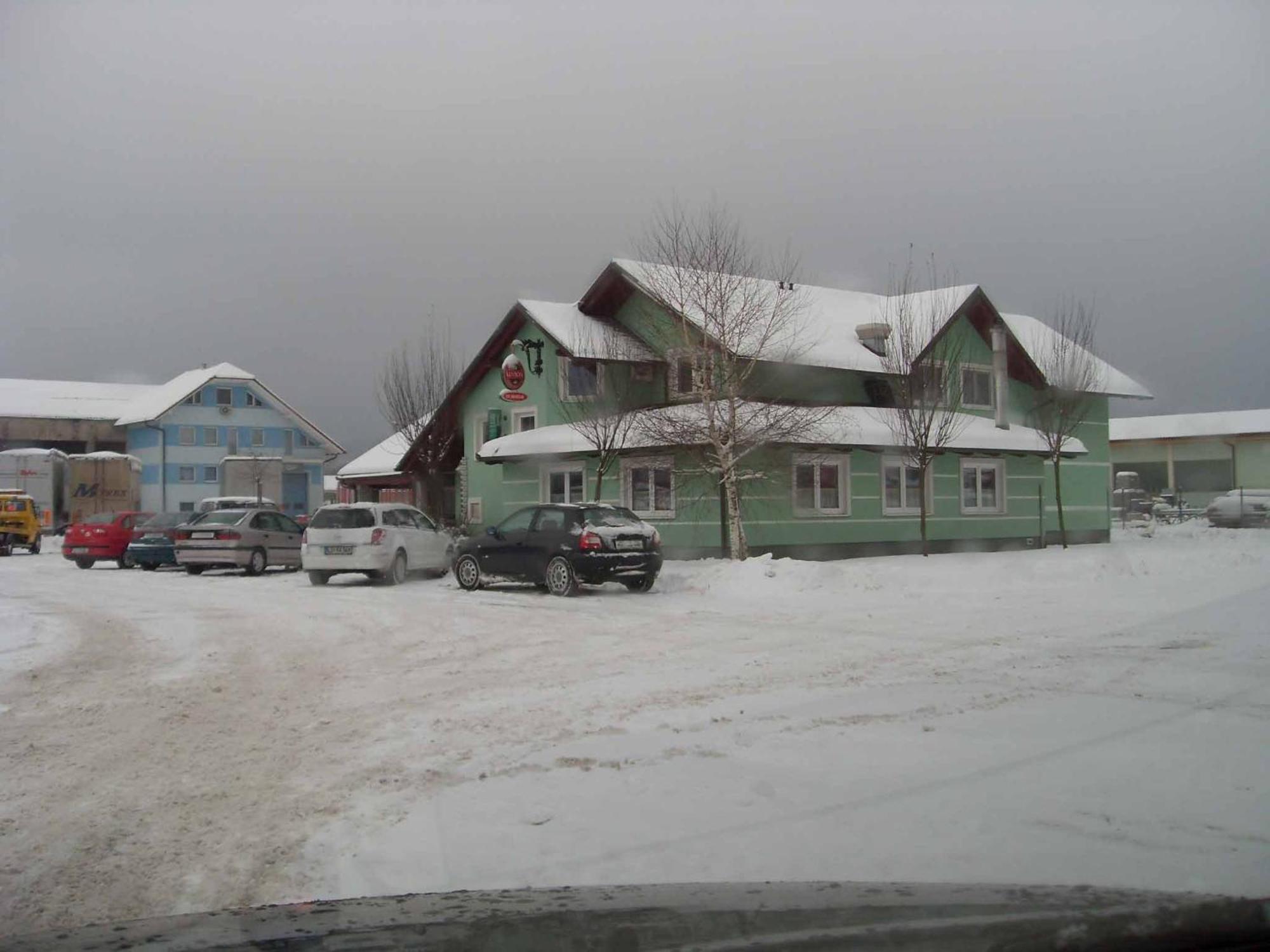 Rooms En Krajcar Cerknica Bagian luar foto